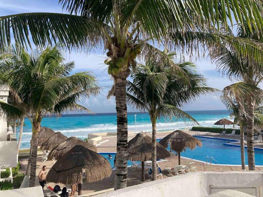Cancun Oceanfront, Entire Apartment Exterior foto