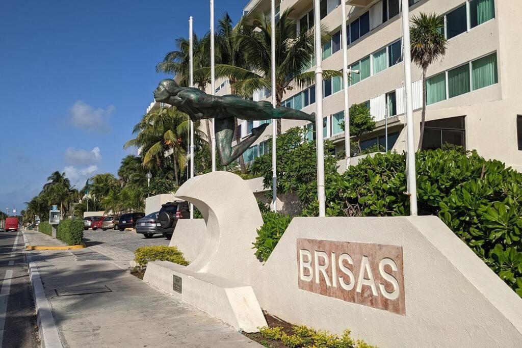 Cancun Oceanfront, Entire Apartment Exterior foto