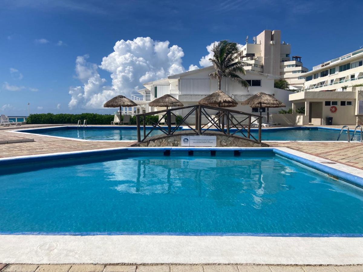 Cancun Oceanfront, Entire Apartment Exterior foto